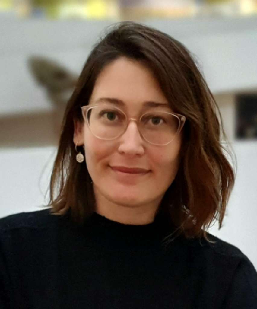 Dra. Julia Saravia